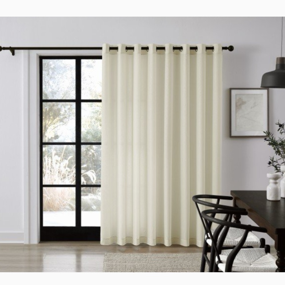 Sheer Barrier Embossed Privacy Liner
Ivory 100x84 Grommet Patio Door
Panel